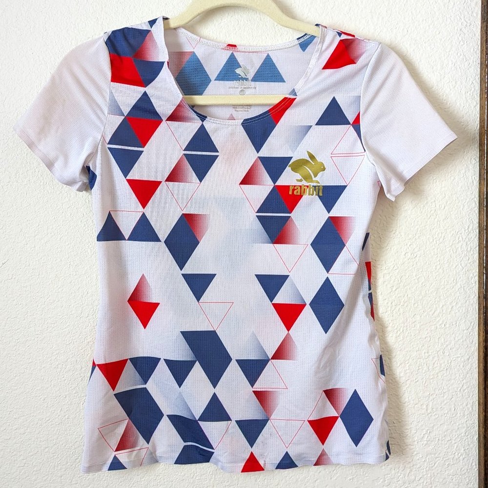 Rabbit Runtee Running Triangle Pattern